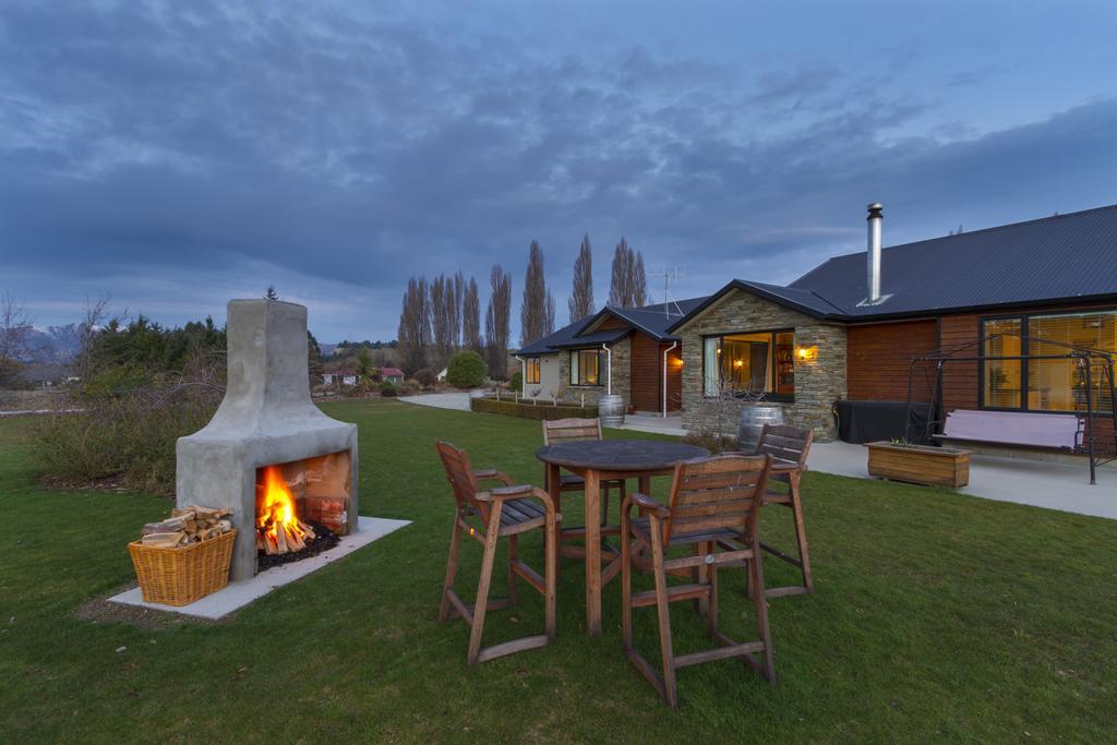 Wanaka Alpine Lodge Extérieur photo