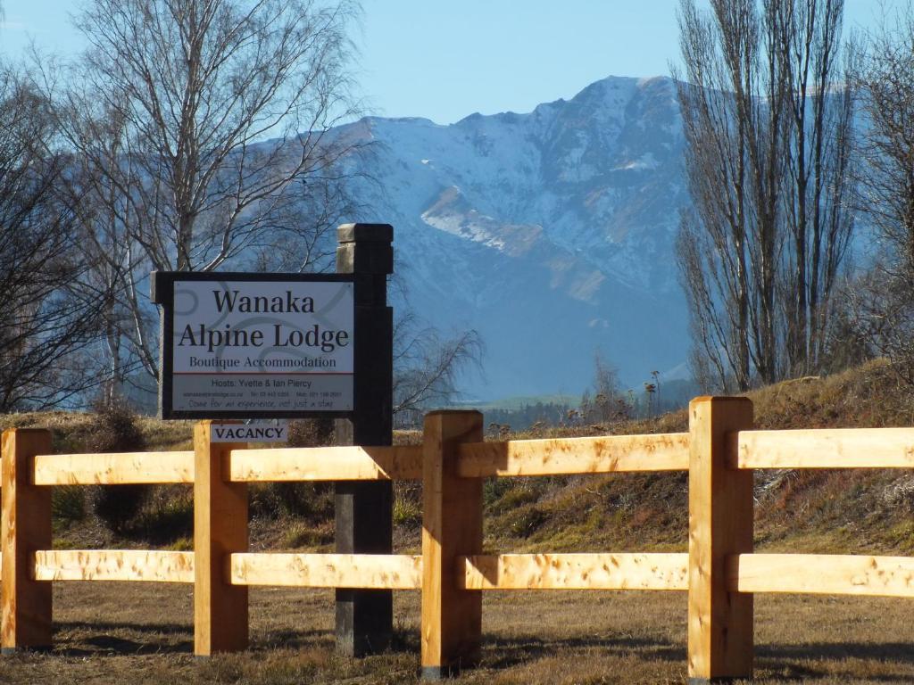 Wanaka Alpine Lodge Extérieur photo