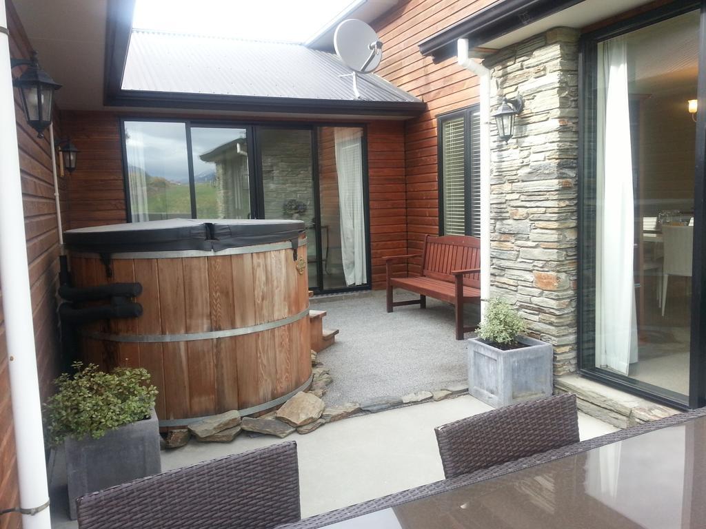 Wanaka Alpine Lodge Extérieur photo