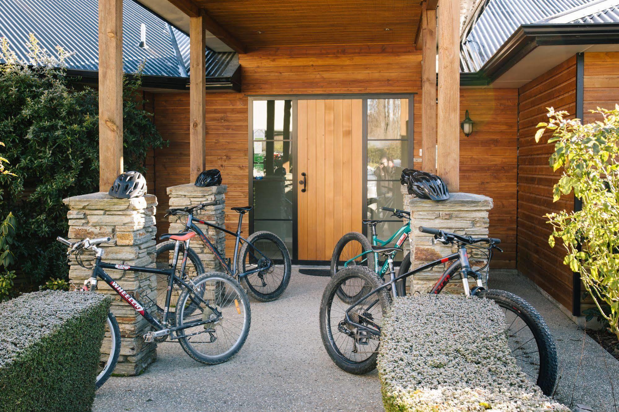 Wanaka Alpine Lodge Extérieur photo