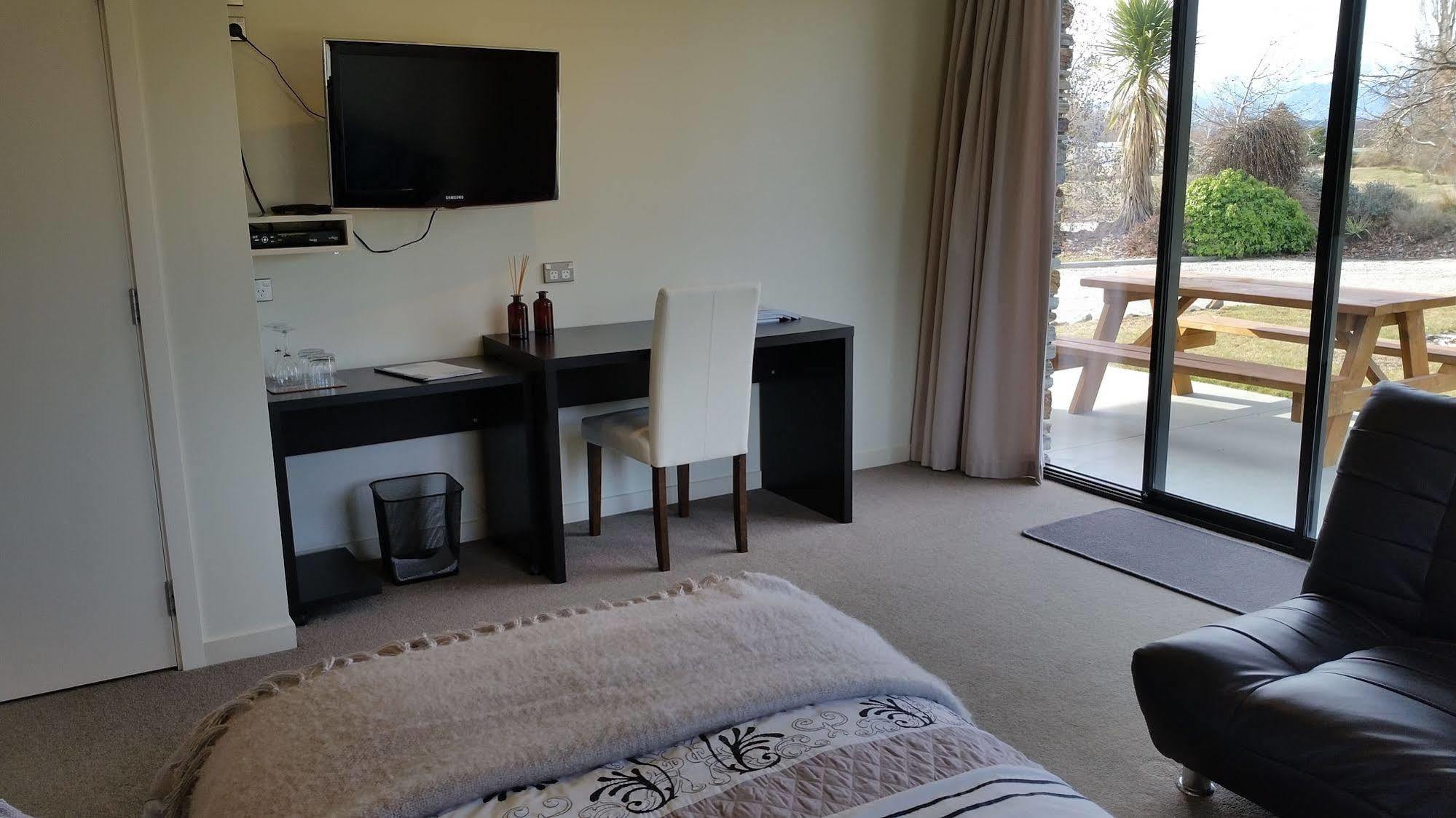 Wanaka Alpine Lodge Extérieur photo